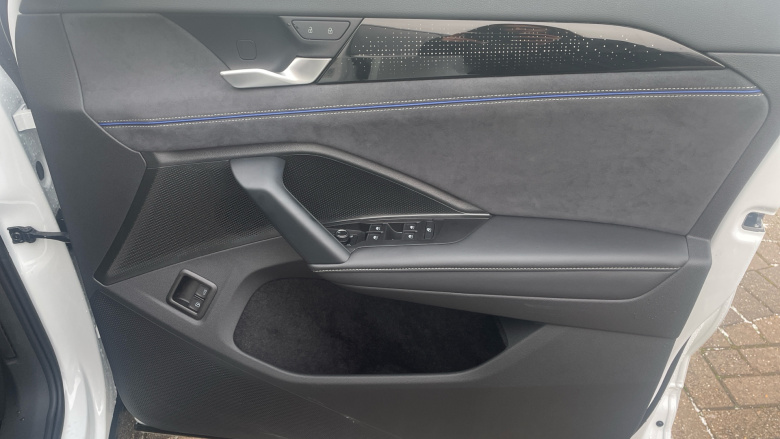 Volkswagen Tayron 1.5 TSI eHybrid R-Line Edition 5dr DSG6 Estate